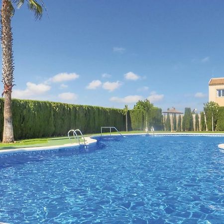Amazing Apartment In Torrevieja With Kitchen المظهر الخارجي الصورة