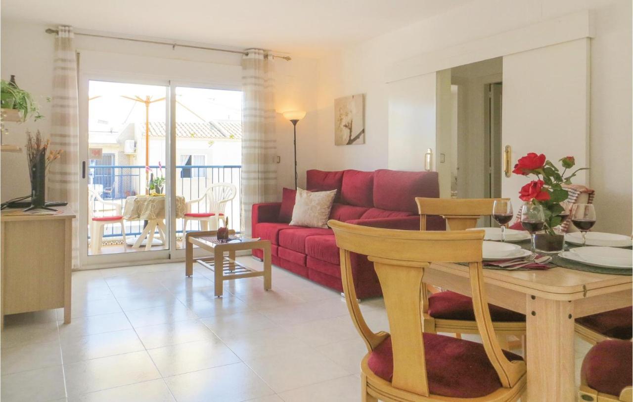 Amazing Apartment In Torrevieja With Kitchen المظهر الخارجي الصورة